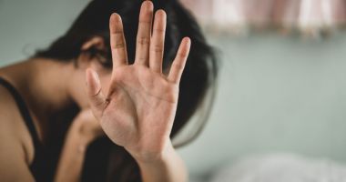 Profesor din Constanța, ARESTAT pentru CORUPERE SEXUALĂ: acuzat că de 2 ani pipăia elevi! - 2