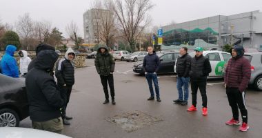 Stire din Eveniment : PROTEST al șoferilor Bolt din Constanța împotriva creșterii comisionului
