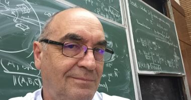 Radu Gologan participă la ședința filialei Constanța a Societății de Științe Matematice din România