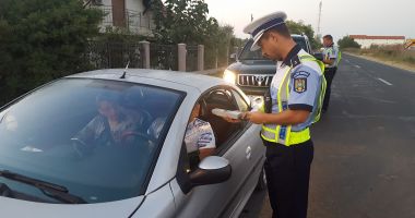 Stire din Eveniment : Polițiștii de la Rutieră au ieșit la „vânătoare”: ZECI DE PERMISE REȚINUTE, în județul Constanța!