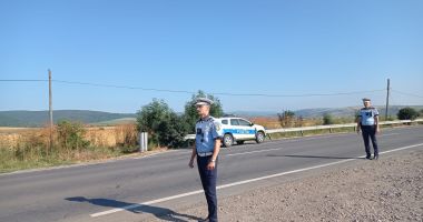 Stire din Eveniment : RAZIE ÎN CONSTANȚA. Zeci de permise auto reținute de polițiștii de la Rutieră