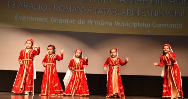 GALERIE FOTO. La sărbătoarea etniei tătare, sala Centrului "Jean Constantin" s-a dovedit neîncăpătoare - 3