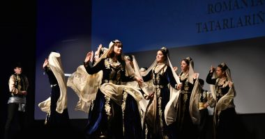 GALERIE FOTO. La sărbătoarea etniei tătare, sala Centrului "Jean Constantin" s-a dovedit neîncăpătoare - 7