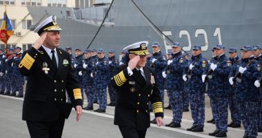 Stire din Eveniment : Forțele Navale Române au primit vizita oficială a Comandantului Marinei Militare a SUA
