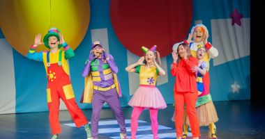 Stire din Cultură-Educație : Gașca Zurli aduce un nou spectacol deosebit la Constanţa, în luna martie
