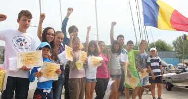 Stire din Sport : Velierii constănțeni, pe valurile Zilei Marinei Române