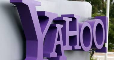 Stire din Tehnologie : YAHOO SE RETRAGE!