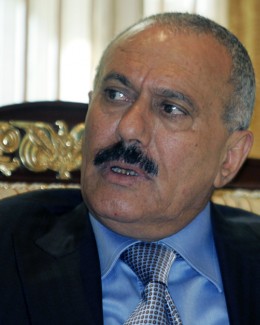 Stire din Actualitate : Președintele Yemenului renunță la putere