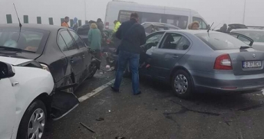 GALERIE FOTO / ACCIDENT GRAV PE AUTOSTRADA SOARELUI. 3 morti, 60 răniti. S-A ACTIVAT CODUL ROSU - 5