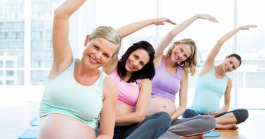 Stire din Sănătate : Yoga pentru gravide, relaxare și armonie