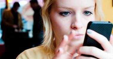 Stire din Social : Cum își pot achita constănțenii factura la lumină pe telefonul mobil