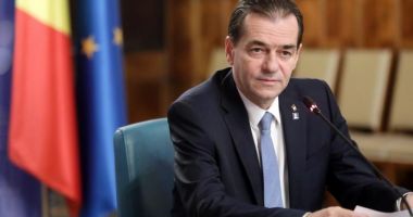 Stire din Politică-Administrație : Orban a cerut analiza proiectului care prevede că bugetarii vor lucra, pe rând, câte o jumătate de lună