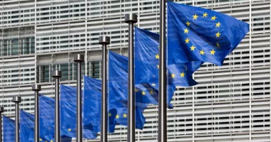 Stire din Actualitate : Reacția Comisiei Europene după ce Curtea Constituțională a amânat din nou decizia privind pensiile magistraților