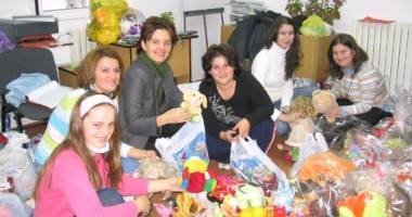 Stire din Social : Unde poți dona jucării de Crăciun