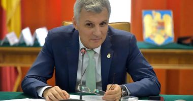 Stire din Politică-Administrație : Senatorul Zamfir: PSD ori va fi tratat cu respect în această alianță, ori nu va mai fi deloc