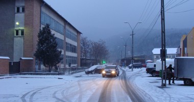 Stire din Social : Alertă ANM. După-amiază, sunt condiții de instaurare a codului roșu de viscol, la Constanța