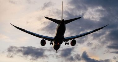 Stire din Social : O mare companie aeriană va relua zborurile spre și dinspre România