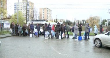 Stire din Actualitate : Lipsa apei a închis școli din 13 localități și a blocat activitatea unui spital