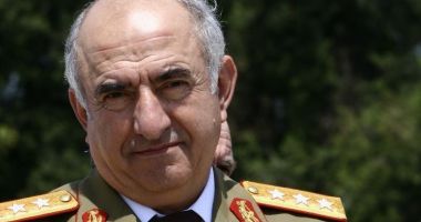 S-A STINS din viață generalul CONSTANTIN ZECA !