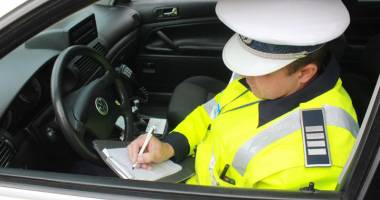 Stire din Eveniment : Zeci de sancțiuni  aplicate de polițiștii rutieri