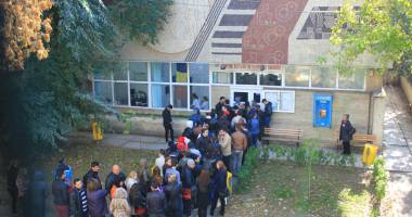 Stire din Social : Sute de constănțeni au donat sânge pentru victimele incendiului din clubul bucureștean