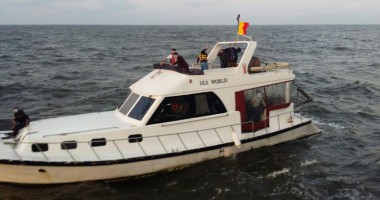 Zeci de migranți, aduși la Constanța - 2