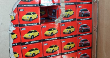 Stire din Eveniment : Zeci de mii de jucării, confiscate de polițiștii de frontieră