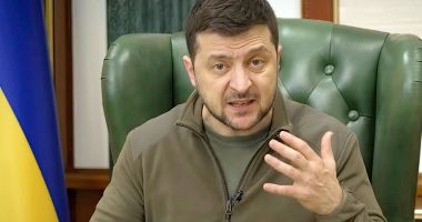 Stire din Actualitate : Zelenski îi avertizează pe ruşi că nu vor fi în siguranţă nicăieri pe teritoriul Ucrainei