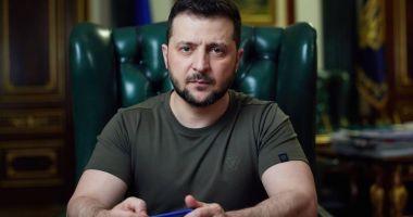 Stire din Actualitate : Ucraina, atacată cu peste 70 de rachete şi 100 de drone în ziua de Crăciun. Zelenski: "Ce ar putea fi mai inuman?"