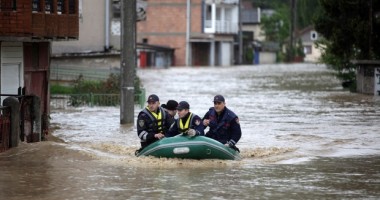 Dezastru național: Bosnia și Serbia se confruntă cu cele mai grave ploi din ultimul secol