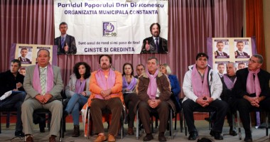 Stire din Politică-Administrație : Dede Perodin, întâlnire cu membrii PPDD pentru susținerea candidaturii lui Dan Diaconescu