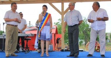 Stire din Politică-Administrație : Primarul din Saraiu, Dorinela Irimia, a prezentat bilanțul primului an de mandat