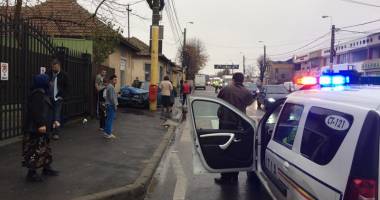 Grav  accident rutier,  la "Doi Cocoși". Pieton "ras"  de pe trotuar - 2