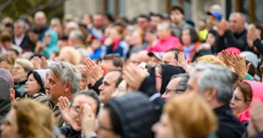 Stire din Cultură-Educație : Prezentator-surpriză la Zilele Constanței 2026! Cine va urca pe scenă alături de 3 Sud Est și Florin Ristei