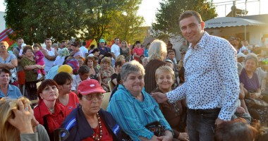 Stire din Politică-Administrație : Locuitorii din Murfatlar au petrecut pe cinste de ziua orașului