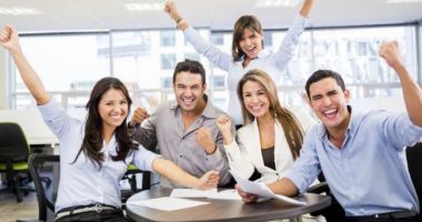 Stire din Social : ÎNCĂ O ZI LIBERĂ PENTRU ROMÂNI? Înălțarea Domnului ar putea deveni zi NELUCRĂTOARE