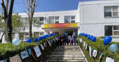 Stire din Social : Ziua Internațională de Conștientizare a Autismului, sărbătorită de copiii Centrului de Zi de Recuperare Constanța