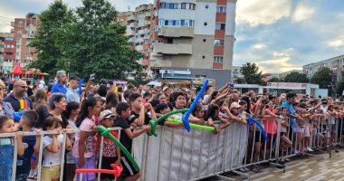 Stire din Politică-Administrație : Zilele Oraşului Năvodari, sărbătorite ca într-o mare familie
