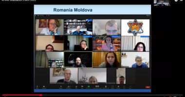 Stire din Cultură-Educație : GALERIE FOTO. Mirciștii, preocupați de calitatea apei de la robinet versus cea îmbuteliată