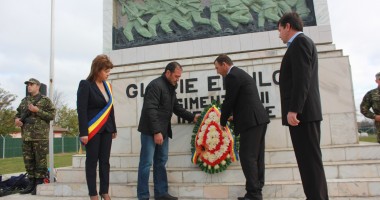 Americanii, prezenți la Ziua Armatei Române sărbătorită în comuna Mihail Kogălniceanu - 3