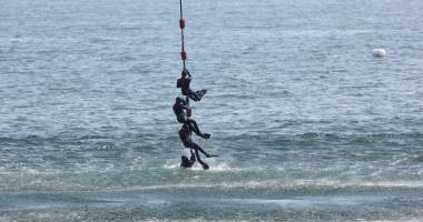 Galerie foto / ILIE NĂSTASE, așa cum nu l-ai mai văzut! Parada navelor și a oficialităților, la Ziua Marinei Române - 7