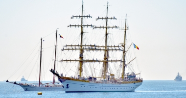 Stire din Social : Ziua Marinei Române - Sărbătoare pentru mare și oamenii săi!