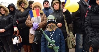 Ziua Națională, marcată la Constanța cu fulgi de nea și parade militare - 8