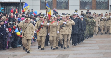 Ziua Națională, marcată la Constanța cu fulgi de nea și parade militare - 5