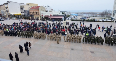 Ziua Națională, marcată la Constanța cu fulgi de nea și parade militare - 24