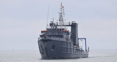 Stire din Eveniment : Ziua NATO, sărbătorită la Constanța. Pavilionul, ridicat în portul militar