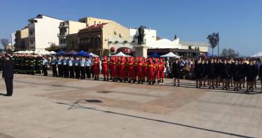 Piața Ovidiu, invadată de pompieri! - 1