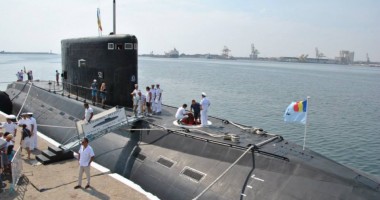 Stire din Eveniment : Submarinul "Delfinul", deschis publicului pentru prima dată / Galerie FOTO