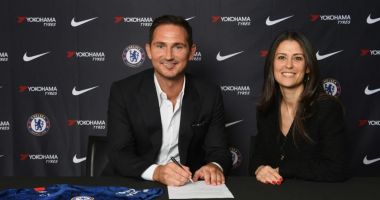 Stire din Sport : Frank Lampard este noul antrenor al lui Chelsea: "Vreau să aduc noi succese clubului"