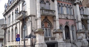 Stire din Social : Istoria, ferecată de un bloc comunist. "Eu visez la un alt fel de zonă peninsulară"